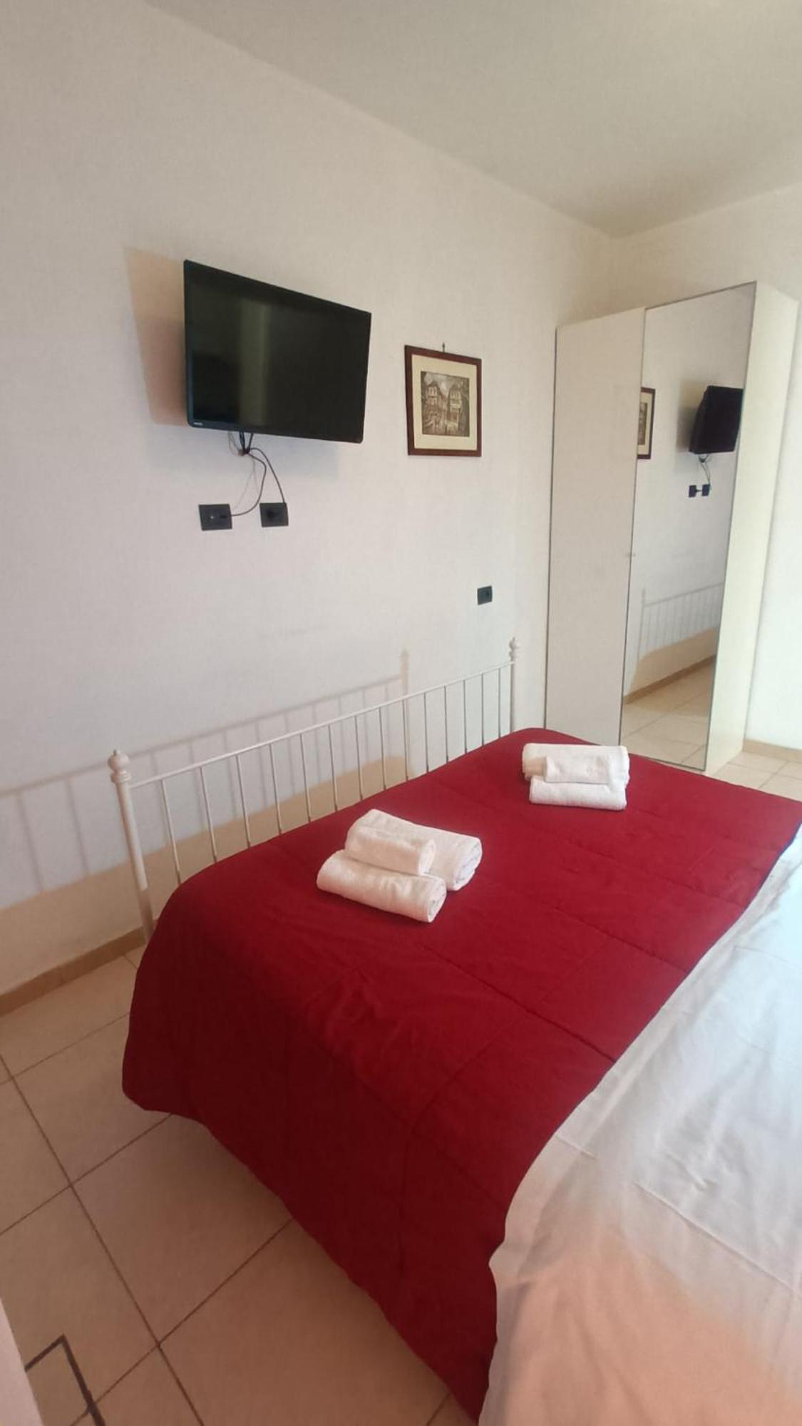 רומא Olimpo Apartments St John In Lateran מראה חיצוני תמונה