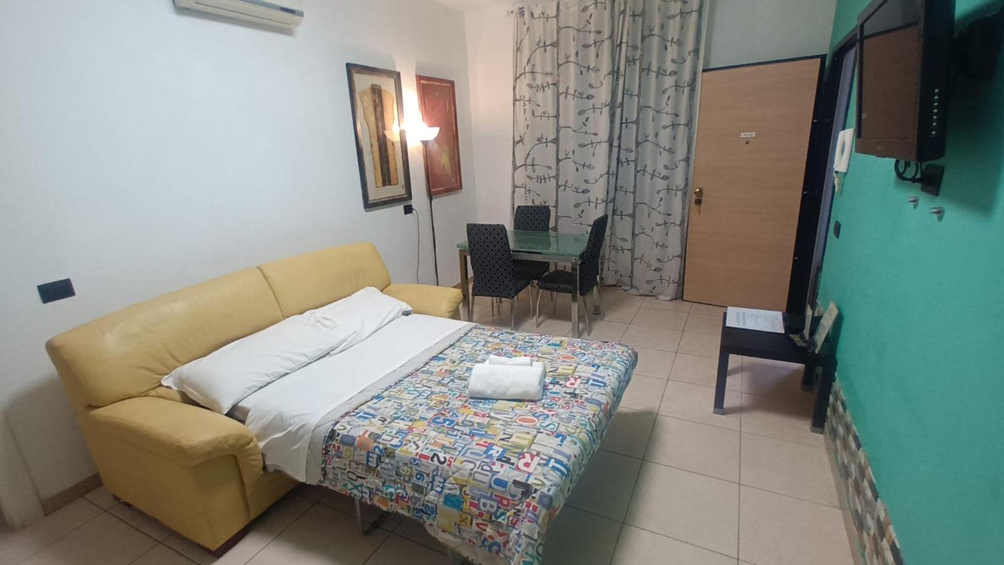 רומא Olimpo Apartments St John In Lateran מראה חיצוני תמונה